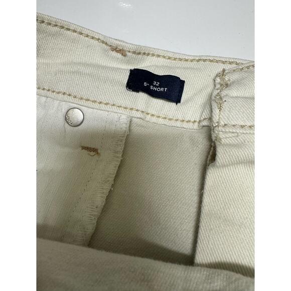 Gap Womens Shorts Sz 32 5" Off White Denim Raw Hem Distressed Bleached - Picture 6 of 8